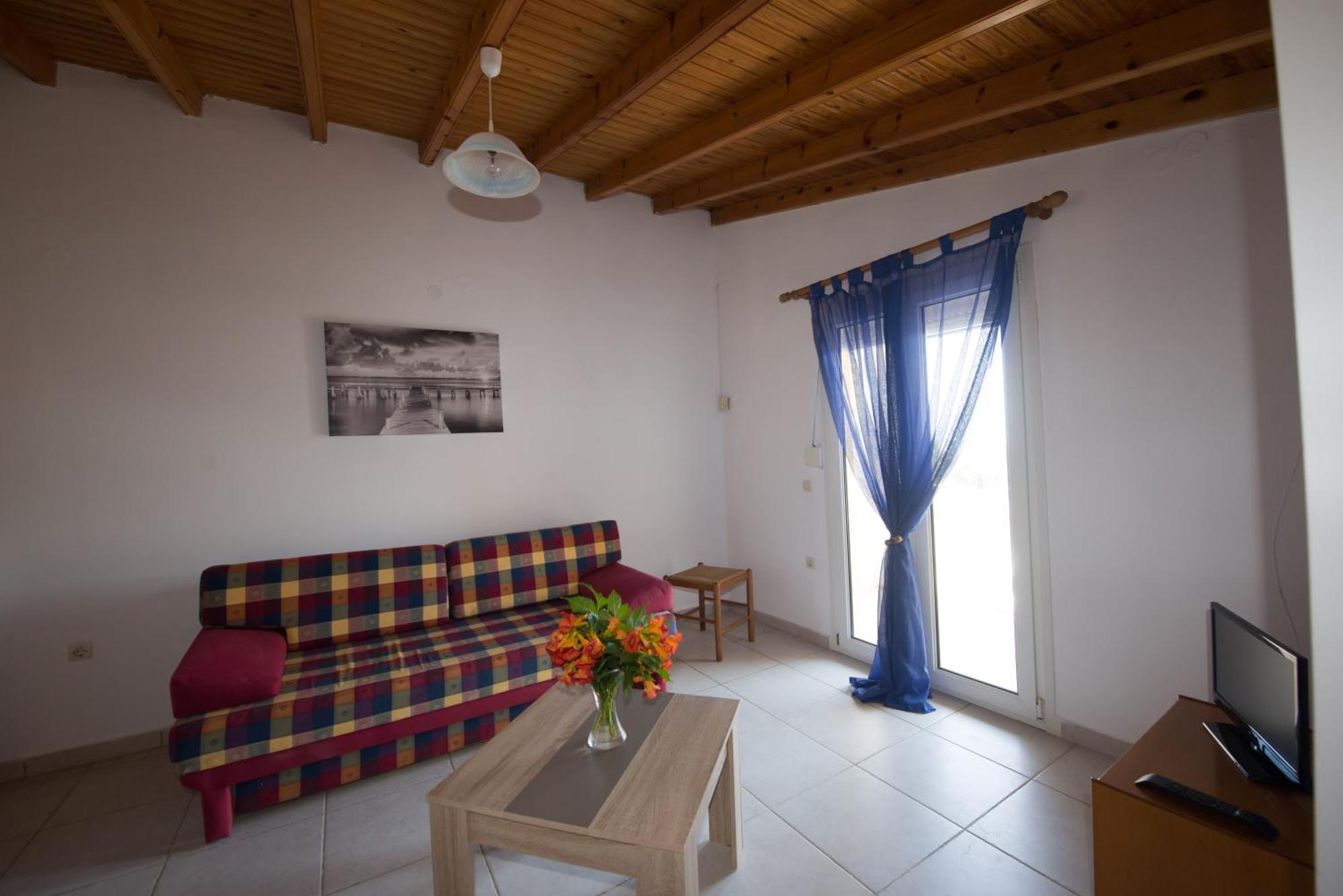 S&C Kosmos Beach Resort Roda  Phòng bức ảnh