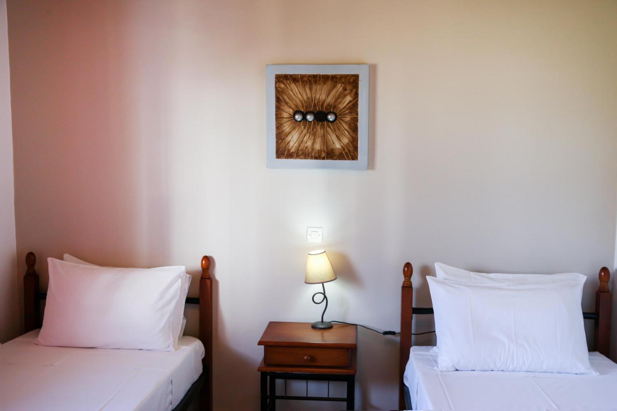 S&C Kosmos Beach Resort Roda  Ngoại thất bức ảnh