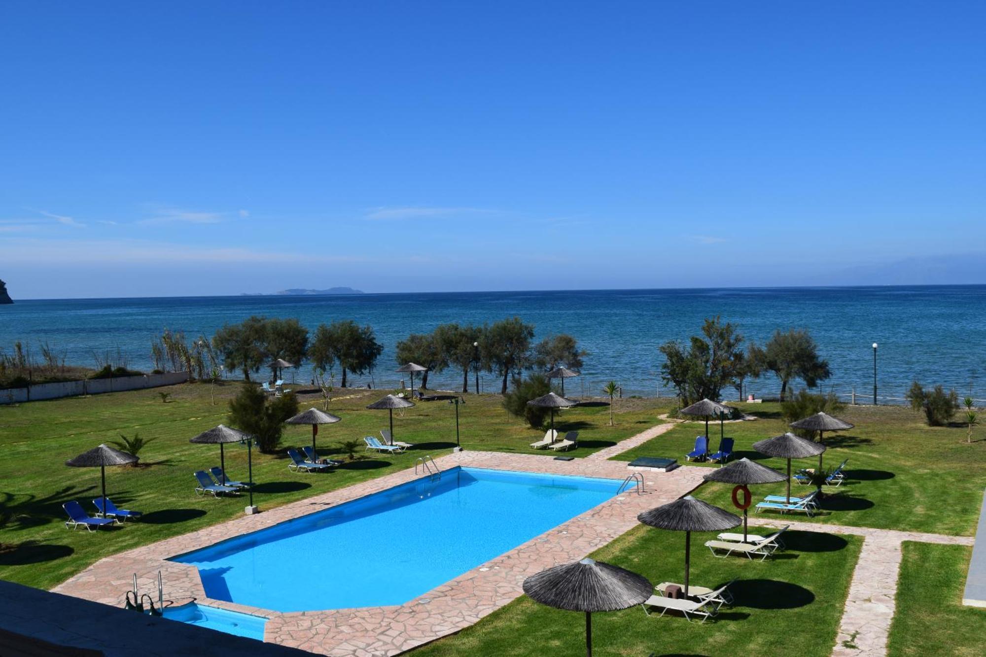 S&C Kosmos Beach Resort Roda  Ngoại thất bức ảnh