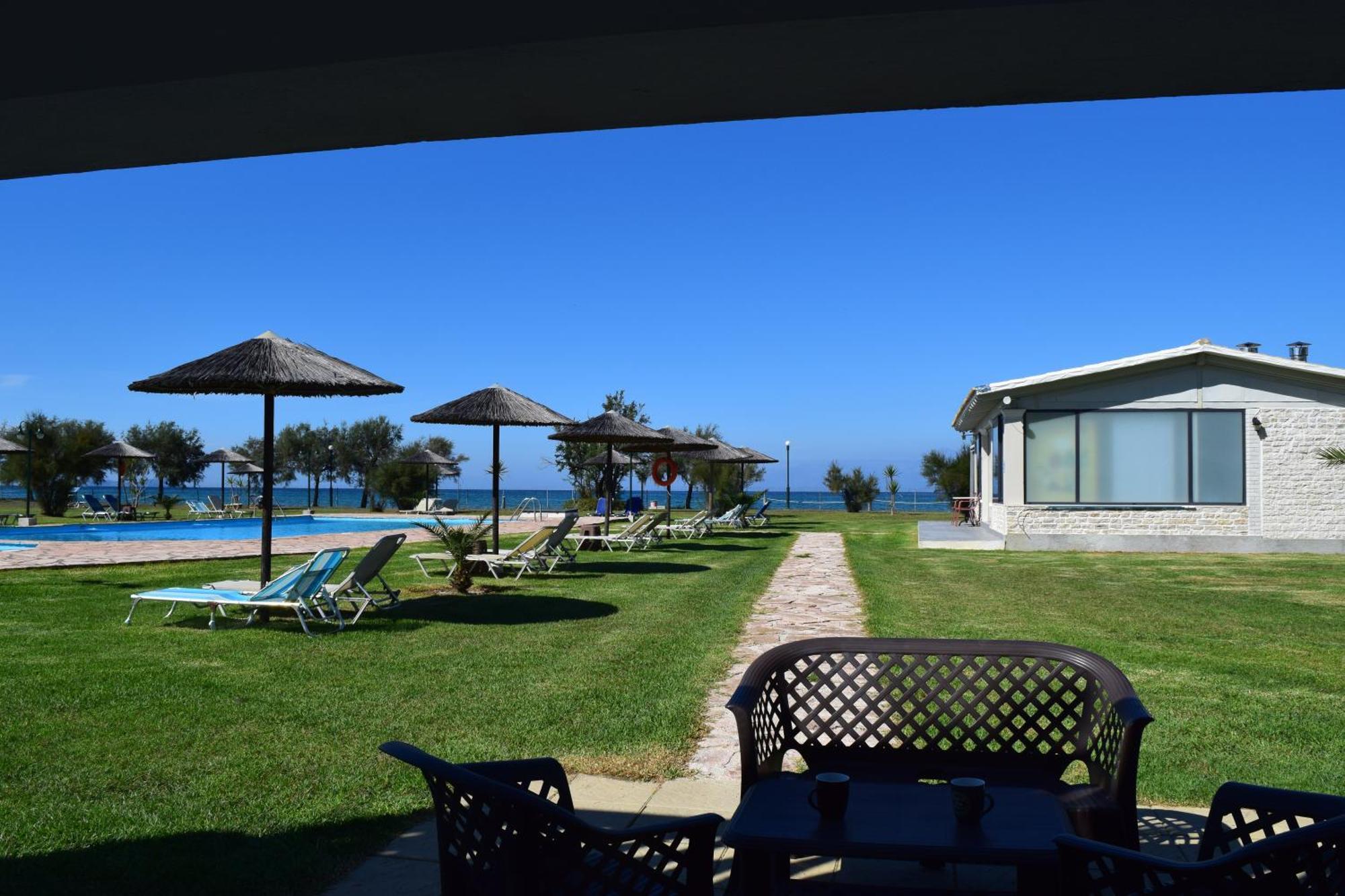 S&C Kosmos Beach Resort Roda  Ngoại thất bức ảnh